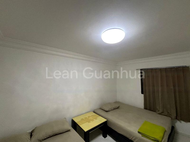 5 Bed Apartment (Condo) for Sale in  Lucky Plaza - Image 2